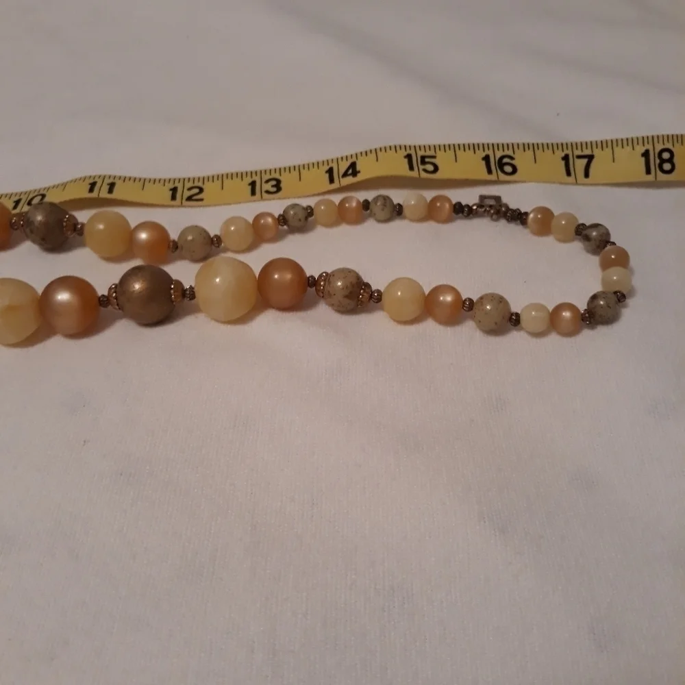 Necklace lightweight